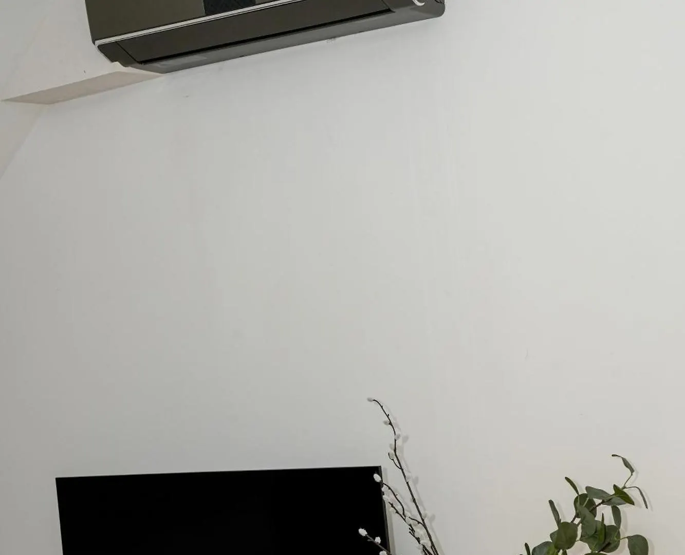 Friendly 1Br & 1Lr Apt, 15 Min Walk To City Center Gent Apartment