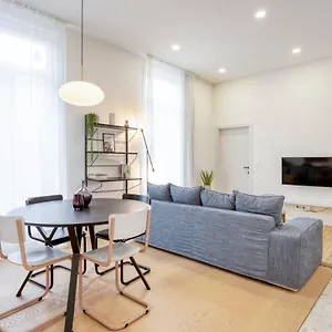 Smartflats - Main Street Apartment