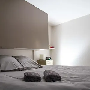 2* Hotel en barco B&B B³ Boat
