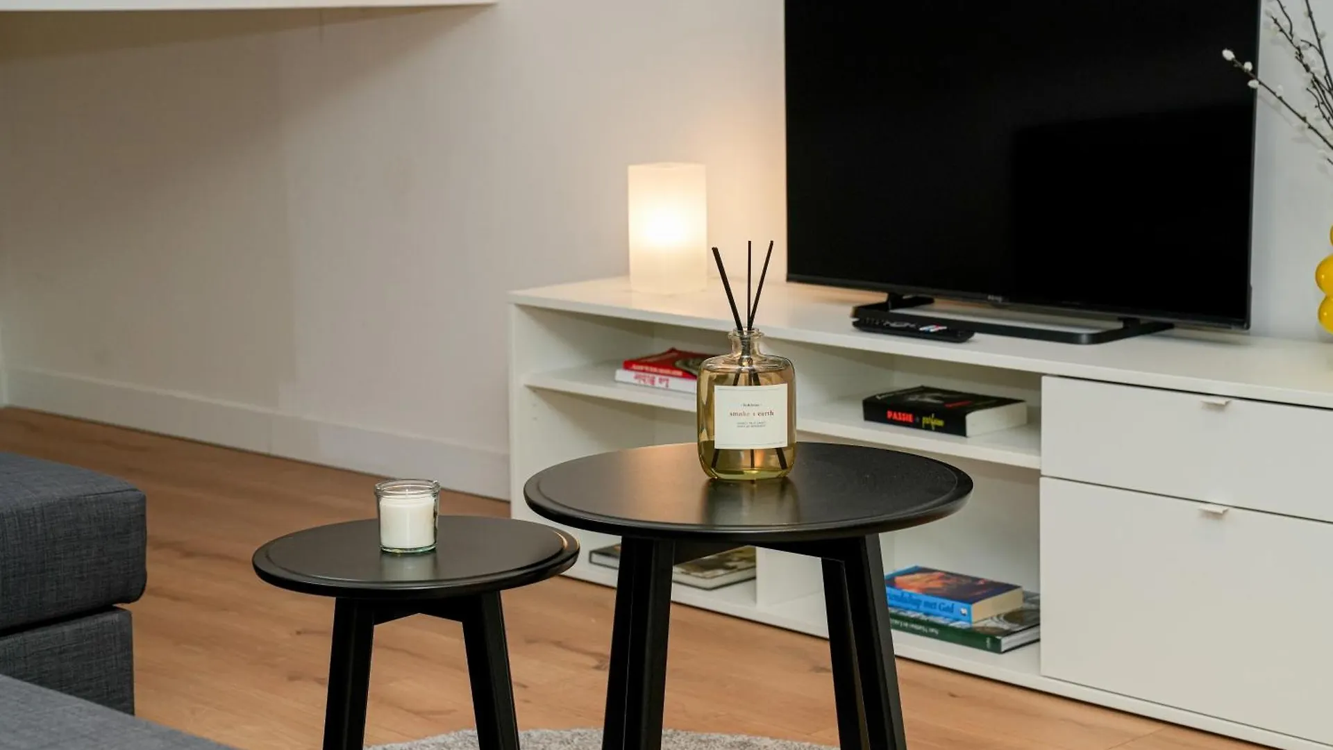 Apartment Friendly 1Br & 1Lr Apt, 15 Min Walk To City Center Ghent Belgium