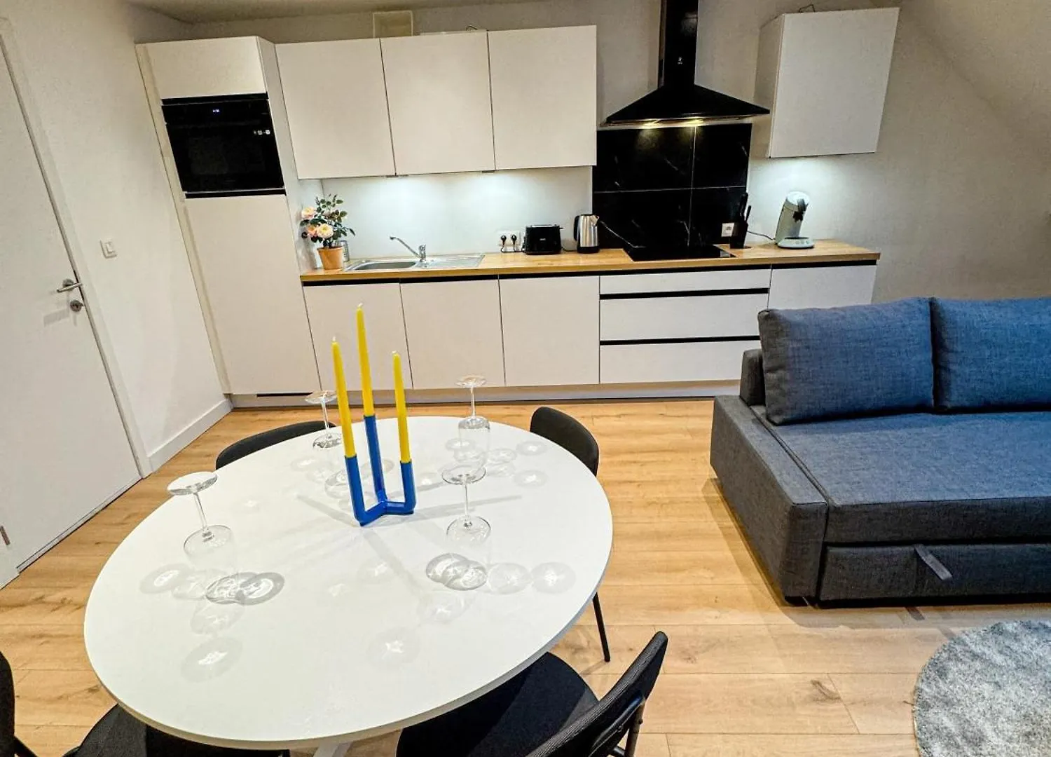 Friendly 1Br & 1Lr Apt, 15 Min Walk To City Center Ghent 0*,