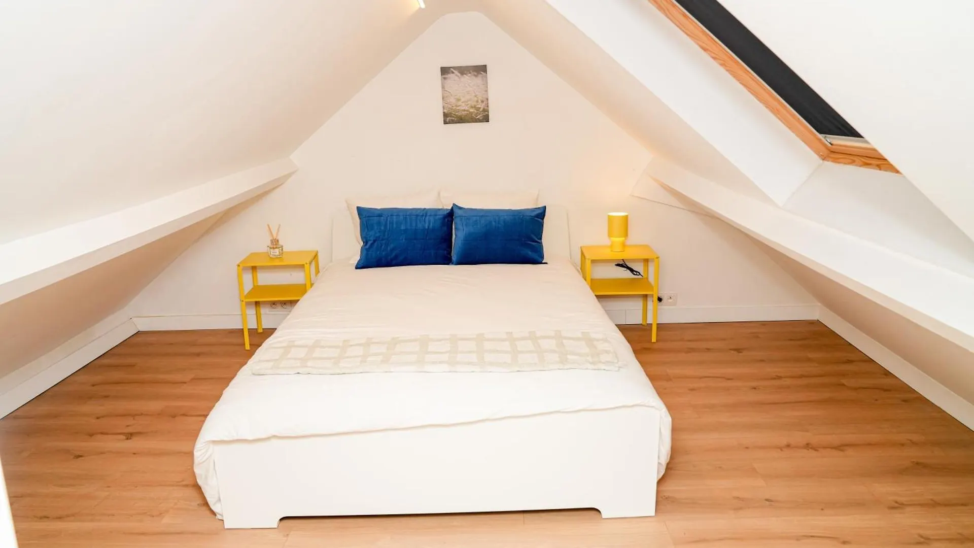 Friendly 1Br & 1Lr Apt, 15 Min Walk To City Center Ghent Belgium