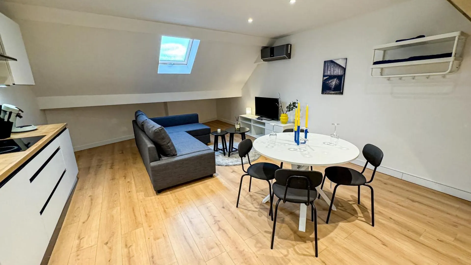 Friendly 1Br & 1Lr Apt, 15 Min Walk To City Center Ghent 0*,  Belgium