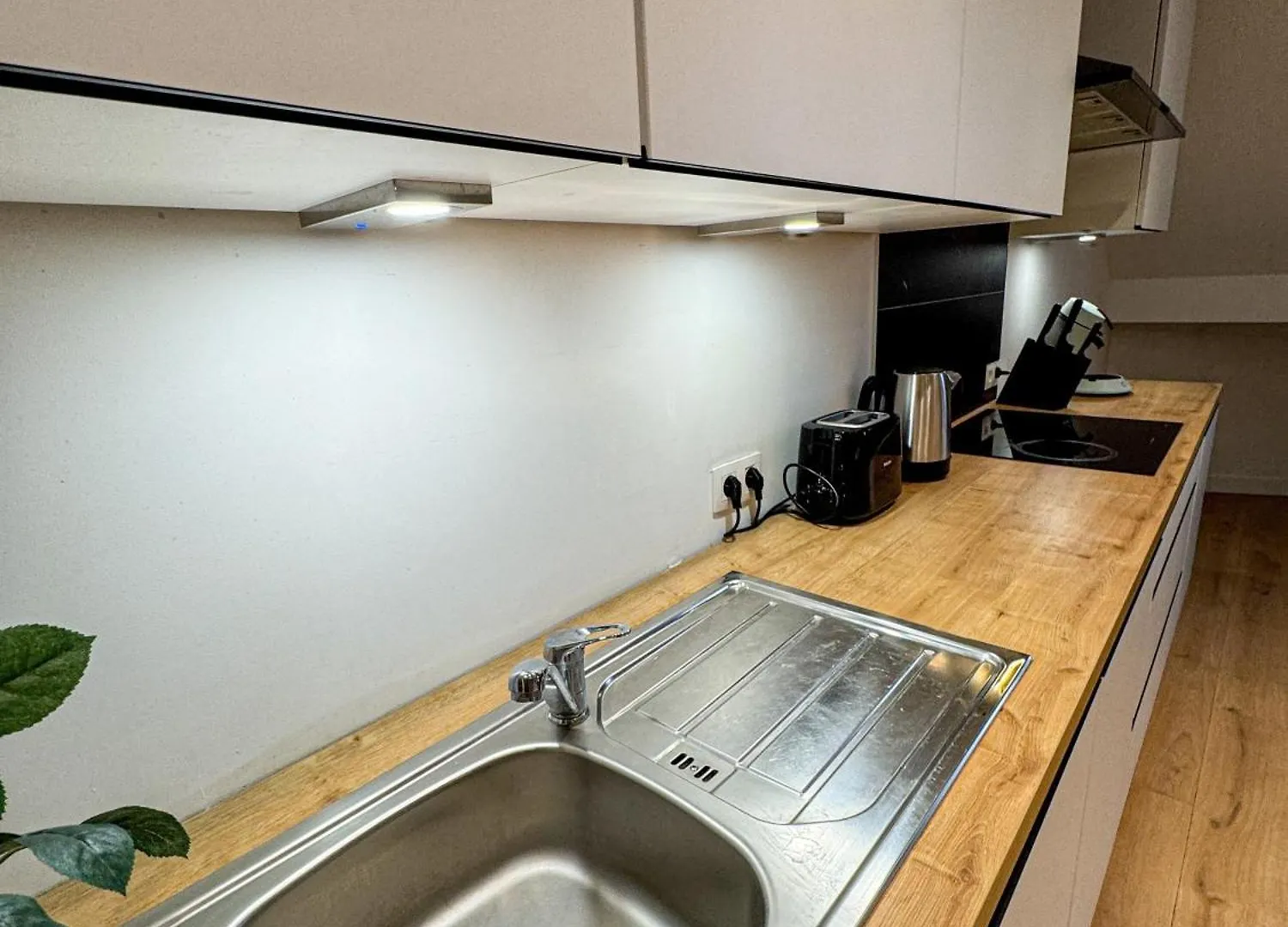 Friendly 1Br & 1Lr Apt, 15 Min Walk To City Center Ghent