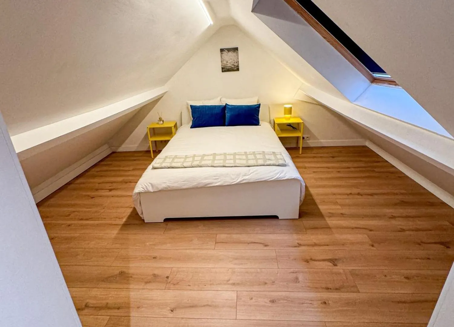Friendly 1Br & 1Lr Apt, 15 Min Walk To City Center Ghent Belgium