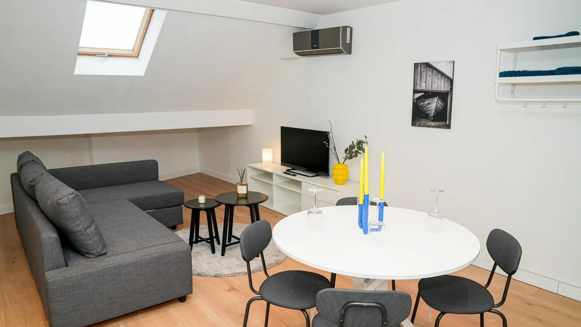 Friendly 1Br & 1Lr Apt, 15 Min Walk To City Center Ghent